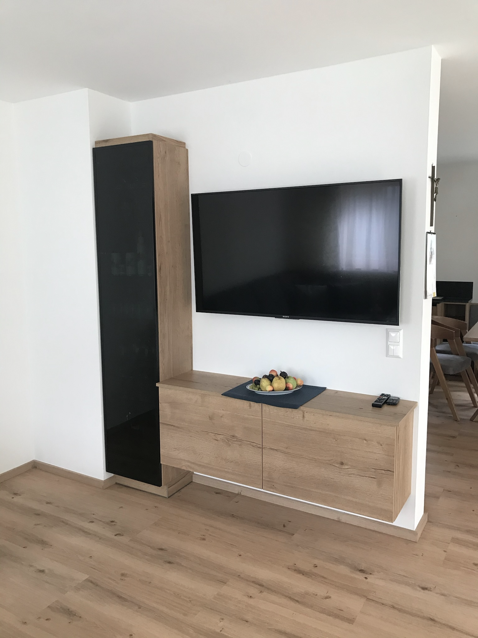 Fernsehboard und Kommoden