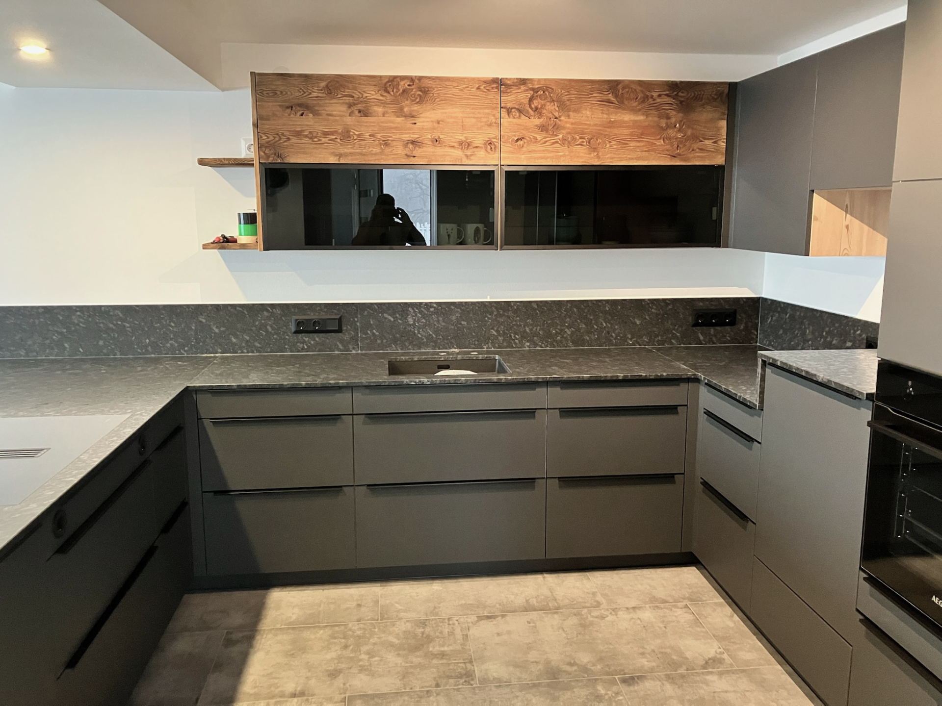 Küche mit Altholzelemente